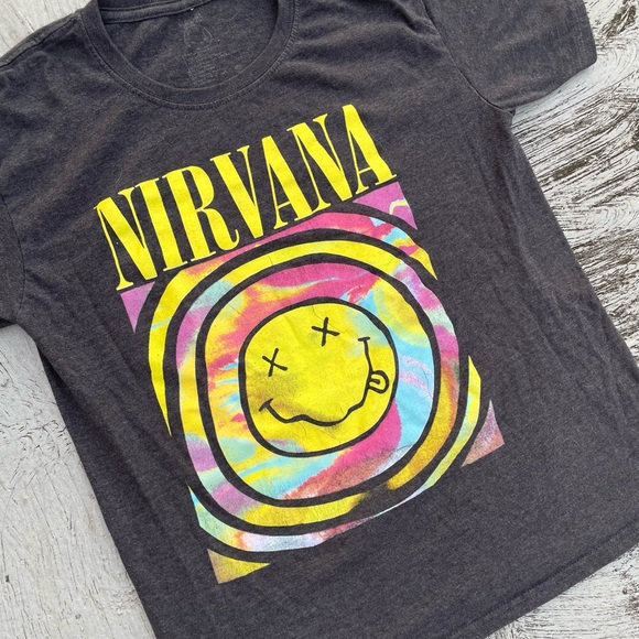 Nirvana Band T Shirt Adult Small Charcoal Gray Rainbow Smiley Face Kurt Cobain - Picture 5 of 5